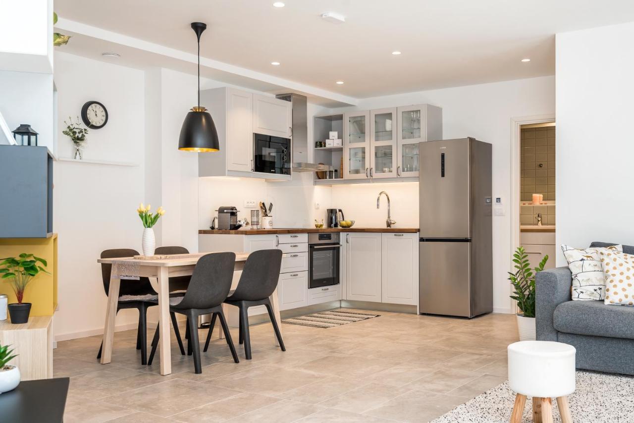Luxury Apartments Azalea שיבניק מראה חיצוני תמונה