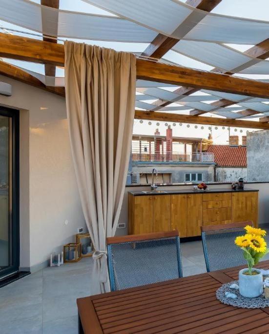 Luxury Apartments Azalea שיבניק חדר תמונה